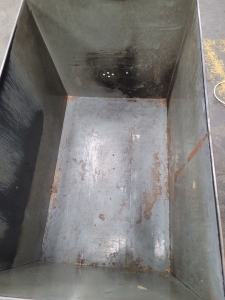 R&B MFG. CO. STEEL BIN ON CASTERS, 2' X 3' X 2' HEIGHT-65A