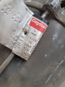 WOOD HANDLE END CONER-78