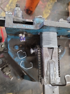 MANUAL WIRE FORMER, TO PUT HANGER ON END OF RAKE HANDLES-82