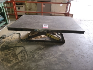 AUTOQUIP CORP SCISSOR LIFT TABLE, MODEL 32B3E40, 6' X 4', 4,000 LB CAPACITY, S/N 48539227-A-93