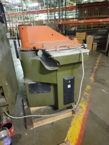 ATOM SWING ARM CLICKER PRESS DIE CUTTER, MODEL SE 25L, S/N 10001446-13-100