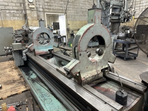 TOS SUS 80 LATHE, 32" X 130" CC, 15" 6-JAW CHUCK, TAILSTOCK, (2) STEADY RESTS, DUPLOMATIC TA-175 TRACING ATTACHMENT, 3-1/4" THROUGH HOLE-56