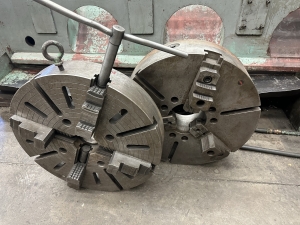 TOS SUS 80 LATHE, 32" X 130" CC, 15" 6-JAW CHUCK, TAILSTOCK, (2) STEADY RESTS, DUPLOMATIC TA-175 TRACING ATTACHMENT, 3-1/4" THROUGH HOLE-56