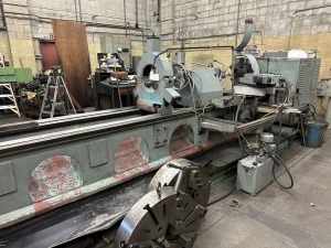 TOS SUS 80 LATHE, 32" X 130" CC, 15" 6-JAW CHUCK, TAILSTOCK, (2) STEADY RESTS, DUPLOMATIC TA-175 TRACING ATTACHMENT, 3-1/4" THROUGH HOLE-56