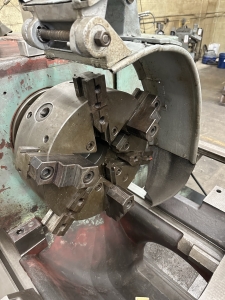 TOS SUS 80 LATHE, 32" X 130" CC, 15" 6-JAW CHUCK, TAILSTOCK, (2) STEADY RESTS, DUPLOMATIC TA-175 TRACING ATTACHMENT, 3-1/4" THROUGH HOLE-56