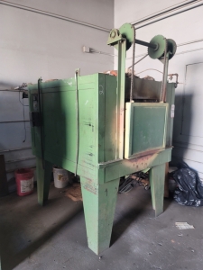 INDUSTRIAL ELECTRIC OVEN, CUSTOM MADE, UP TO 2000 DEGREES F, 19" X 36" X 15" HT INTERIOR-370