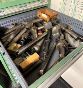 VIDMAR 11-DRAWER TOOL CABINET, W/ CONTENTS OF TOOLING-487