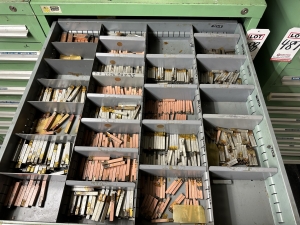 STANLEY VIDMAR 9-DRAWER TOOL CABINET, W/ CONTENTS OF TOOLING, TO INCLUDE: LARGE QUANTITY OF CARBIDE INSERTS-488