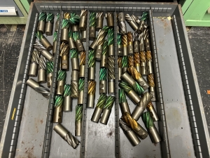 VIDMAR 11-DRAWER TOOL CABINET, W/ CONTENTS OF TOOLING, TO INCLUDE: LARGE QUANTITY OF CARBIDE INSERTS-489