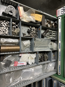 9-DRAWER TOOL CABINET, W/ CONTENTS, TO INCLUDE: CAP SCREWS, BRASS AIR FITTINGS, GRINDING WHEEL DRESSERS, ETC.-493