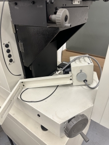 MITUTOYO PH-3500 PROFILE PROJECTOR, W/ MITUTOYO MICROPAK 2 CONTROLS, S/N 172-510