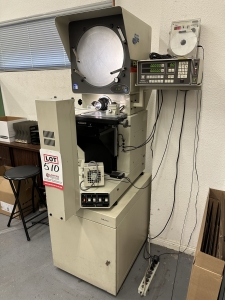 MITUTOYO PH-3500 PROFILE PROJECTOR, W/ MITUTOYO MICROPAK 2 CONTROLS, S/N 172-510