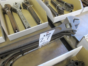 LOT ASSORTED WRENCHES (G-49) LOADING & HANDLING FEE $5-