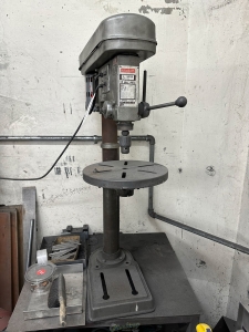 DURACRAFT 15inch DRILL PRESS MODEL 40160 5 SPEED BENCHTOP MODEL S N G00005-1