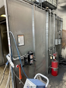 BLEEKER BROS. SPRAY BOOTH 8 ftW X 7 ftD X 94inch HT LIGHTED-17