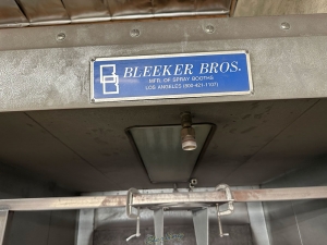 BLEEKER BROS. SPRAY BOOTH 6 ftW X 7 ftD X 94inch HT LIGHTED-18