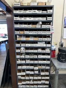 LOT   SHELF UNIT W  CONTENTS: INSERTION PRESS HARDWARE-28