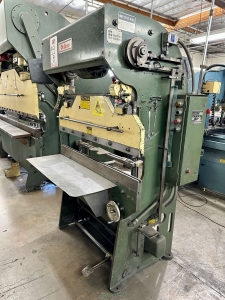 DI ACRO 4 ft HYDRA POWER PRESS BRAKE MODEL 14 48 2 4 ft X 25 TON CAPACITY MECHANICAL MANUAL BACK GAGE S N 6821081827-33B