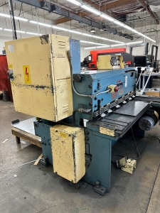 AMADA SHEAR MODEL M 1232 1 8inch X 4 ft CAPACITY 27inch SQUARING ARM S N 1230914-35