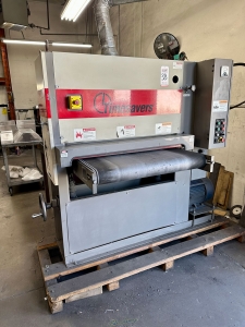 TIMESAVERS DRY BELT GRINDER SANDER MODEL 137 1HDM SINGLE HEAD 36inch BELT S N 50562M-38