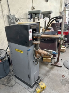 SEEDORFF SPOT WELDER MODEL 3466 302 30 KVA 18? ARMS S N 11483-41