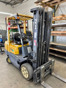 TCM LPG FORKLIFT MODEL FCG25T7T 4300 LB CAPACITY SIDE SHIFT 3 STAGE MAST SOLID TIRES LOAD LIGHTS 04321 HOURS S N A15G05135 (DELAYED PICKUP UNTIL JULY 24 2023)-46