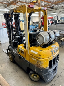 TCM LPG FORKLIFT MODEL FCG25T7T 4300 LB CAPACITY SIDE SHIFT 3 STAGE MAST SOLID TIRES LOAD LIGHTS 04321 HOURS S N A15G05135 (DELAYED PICKUP UNTIL JULY 24 2023)-46