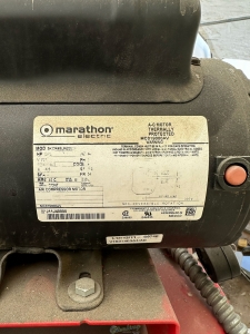 HUSKY PRO 3.2 HP VERTICAL AIR COMPRESSOR 60 GALLON TANK-53