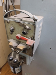 DOALL CONTOUR MACHINE / VERTICAL BAND SAW, MODEL 3012-U, S/N 147-63635-11