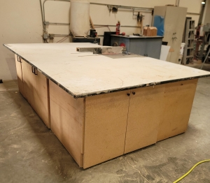 DELTA 10" UNISAW TABLE SAW, CAT. NO. 36-815, 3 HP, 230V, 28" X 27" CAST TABLE, 40-1/2" FENCE, S/N 93H94175, WITH OR WITHOUT SURROUNDING MATERIAL SUPPORT TABLES-10