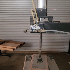PNEUMATIC SHOP SEAT PRESS-21
