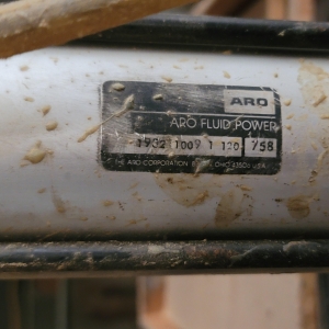 PNEUMATIC SHOP SEAT PRESS-22