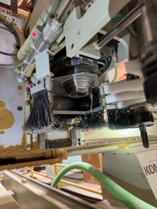 2001 KOMO CNC ROUTER, MODEL VR 510 MACH ONE, GE FANUC SERIES 210i-M CONTROL, 5' X 10' VACUUM TABLE, 8-STATION TOOL CHANGER, S/N 36327-03-01-01-33