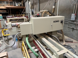 2001 KOMO CNC ROUTER, MODEL VR 510 MACH ONE, GE FANUC SERIES 210i-M CONTROL, 5' X 10' VACUUM TABLE, 8-STATION TOOL CHANGER, S/N 36327-03-01-01-33