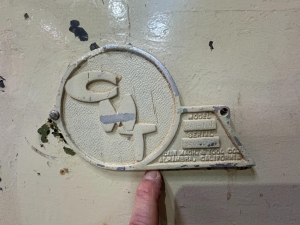 CMT 18" TABLE SAW, MODEL 360-10H, 18" BLADE-34