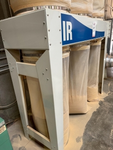 2001 LMC DUST COLLECTION SYSTEM, MODEL 360IR915B, 10 HP, S/N 02640, W/ BLOWER, (6) BAGS-35