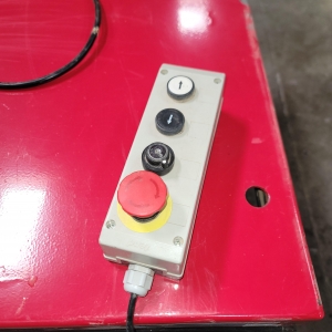 SCISSOR LIFT TABLE, 4' X 3', 2,000 LB CAPACITY, ON CASTERS-37