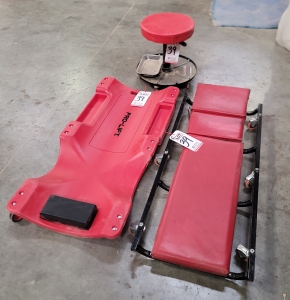 LOT - (2) MECHANIC'S CREEPERS AND STOOL-39