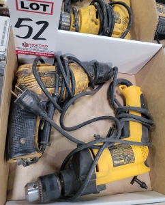 LOT - (2) DEWALT DRILL MOTORS: (1) DW106 AND (1) DW511-52