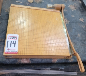 PAPER/PLASTIC SHEAR, 18" X 18"-114