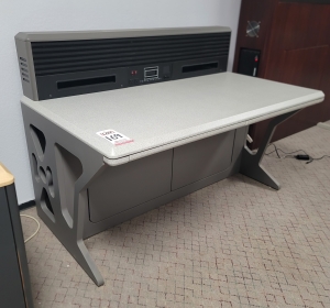 LINEAR CONSOLE W/ CHAMBERED SLATWALL, INTEGRATED CPU STORAGE, PENCIL DRAWERS, COLOR: GRANITE & GRAPHITE, DIM: 60"W X 36"D-169