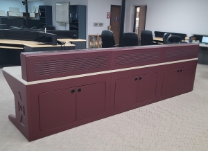 LINEAR CONSOLE CONFIGURATION W/ CHAMBERED SLATWALL, COLOR: GRANITE & SANGRIA, DIM: 144" X 36"-179