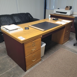 EXECUTIVE PEDESTAL DESK, COLOR: SANGRIA & TEAK, DIM: 84" X 36", CONTENTS NOT INCLUDED-206