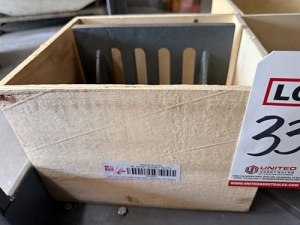 LOT - (2) HAAS 90 DEGREE ANGLE PLATES, 9" X 7" X 6", W/ GUSSET SLOTS, W/ ORIGINAL WOOD BOXES-33