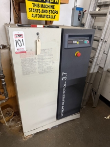 HITACHI 5 HP SCREW TYPE AIR COMPRESSOR, MODEL SRL-37MB6LL, OIL FREE SCROLL, 3.7 KW, S/N QA999135-101
