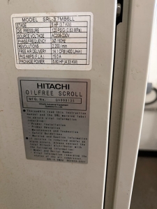 HITACHI 5 HP SCREW TYPE AIR COMPRESSOR, MODEL SRL-37MB6LL, OIL FREE SCROLL, 3.7 KW, S/N QA999135-101