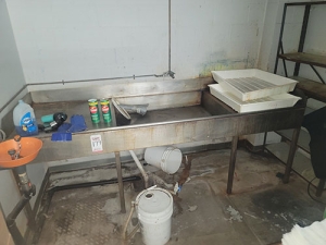 STAINLESS STEEL PREP COUNTER W/ SINK, 8'-6" X 35", 35" COUNTER HT-179