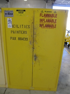 JUSTRITE FLAMMABLE LIQUID STORAGE CABINET (G-49) LOADING & HANDLING FEE $25-