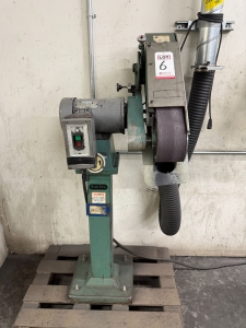 BURR KING 4" TWO WHEEL BELT GRINDER ON PEDESTAL BOLTED TO STEEL SKID, MODEL 960-6