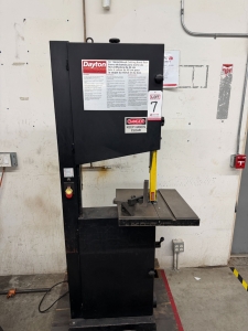 DAYTON 18" VERTICAL BAND SAW, MODEL 6Y942D, S/N 200510-7